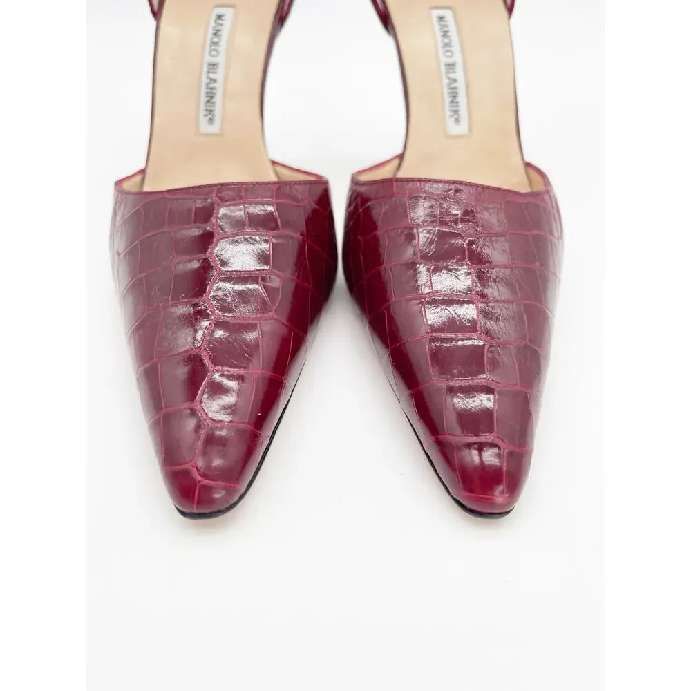 Manolo Blahnik Vintage Burgundy Exotic Alligator Leather Ankle Strap Heels IT 40